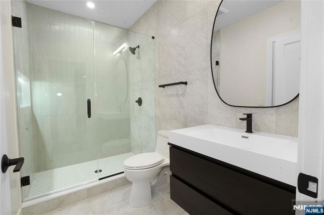 40 Godfrey Terrace, Glen Rock, NJ 07452