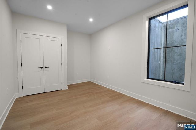 40 Godfrey Terrace, Glen Rock, NJ 07452