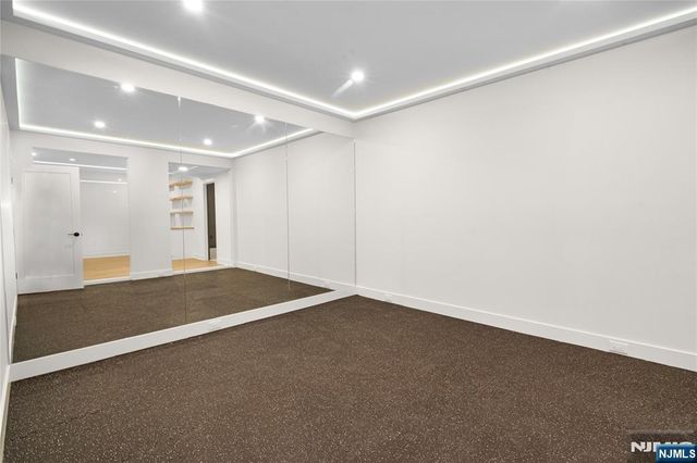 40 Godfrey Terrace, Glen Rock, NJ 07452