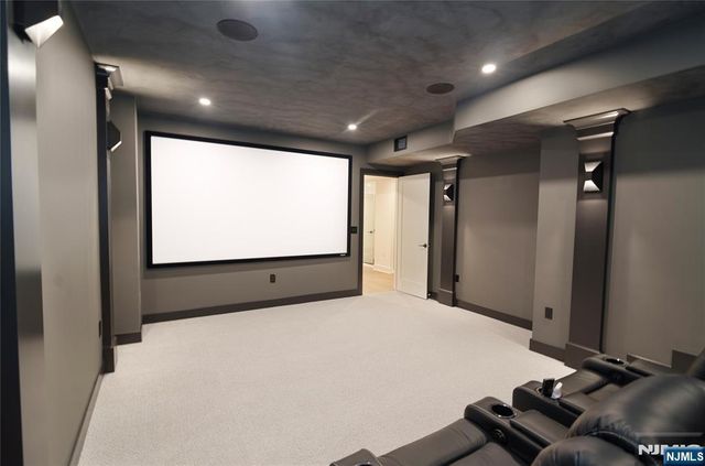 40 Godfrey Terrace, Glen Rock, NJ 07452