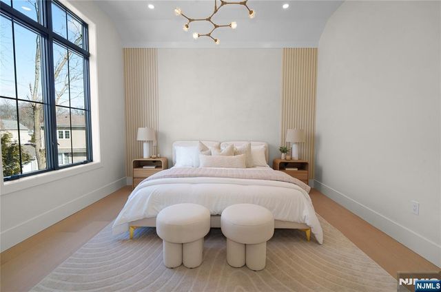 40 Godfrey Terrace, Glen Rock, NJ 07452