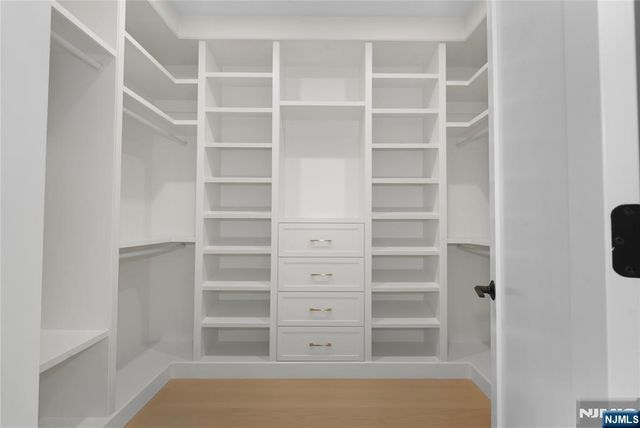 40 Godfrey Terrace, Glen Rock, NJ 07452