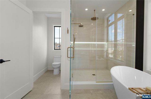 40 Godfrey Terrace, Glen Rock, NJ 07452