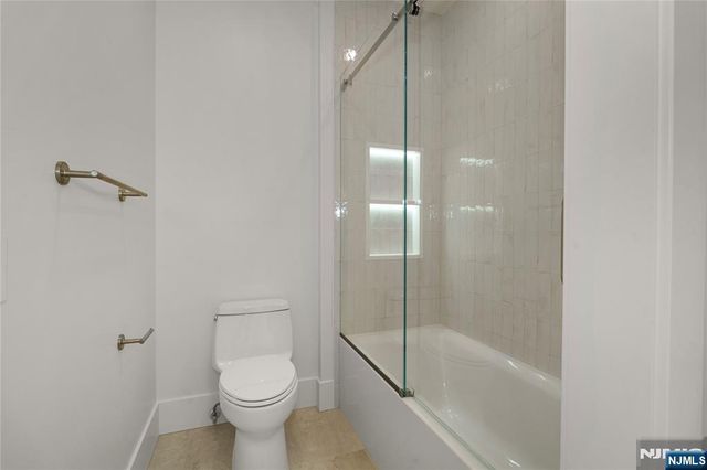 40 Godfrey Terrace, Glen Rock, NJ 07452