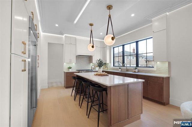 40 Godfrey Terrace, Glen Rock, NJ 07452