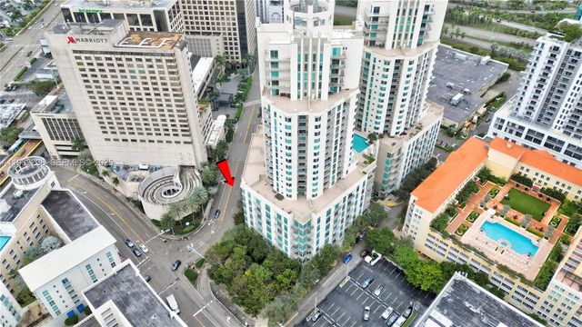 9025 S DADELAND BLVD, Miami, FL 33156