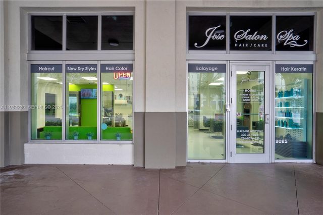 9025 S DADELAND BLVD, Miami, FL 33156