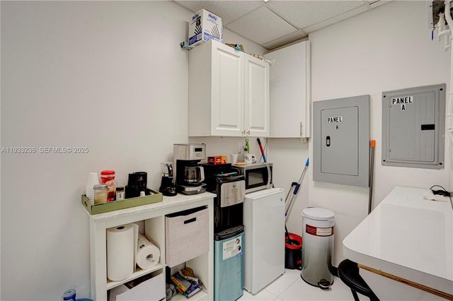 9025 S DADELAND BLVD, Miami, FL 33156