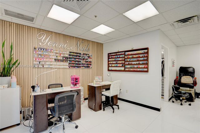 9025 S DADELAND BLVD, Miami, FL 33156