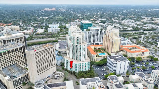 9025 S DADELAND BLVD, Miami, FL 33156