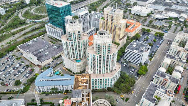 9025 S DADELAND BLVD, Miami, FL 33156