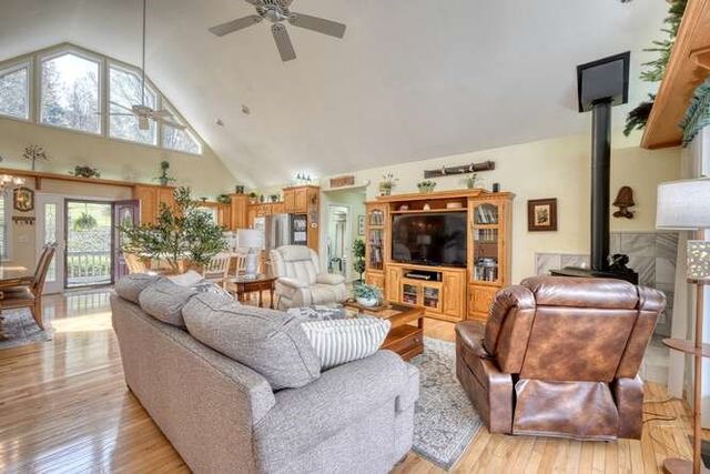 228 Brookhaven Drive, Blairsville, GA 30512