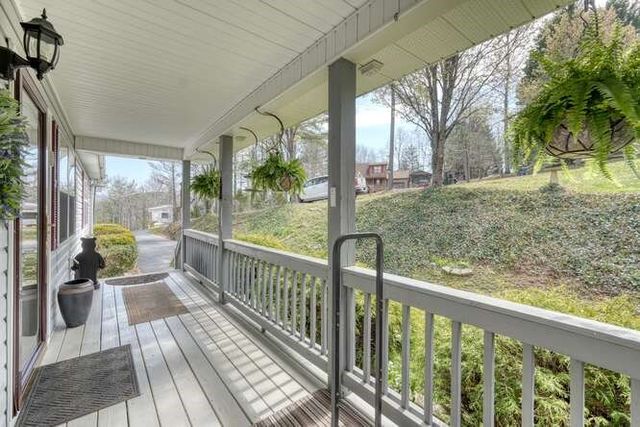 228 Brookhaven Drive, Blairsville, GA 30512