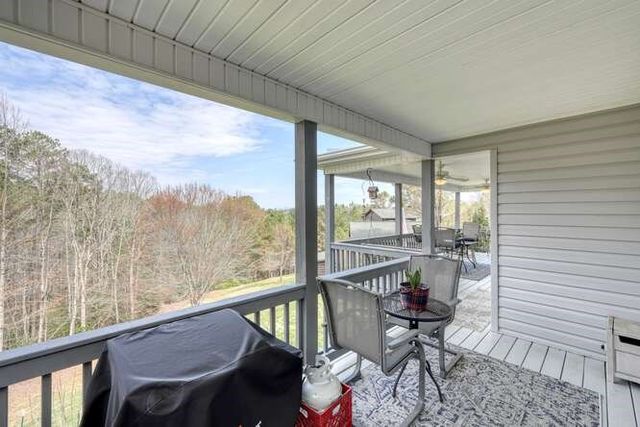 228 Brookhaven Drive, Blairsville, GA 30512