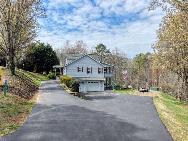 228 Brookhaven Drive, Blairsville, GA 30512