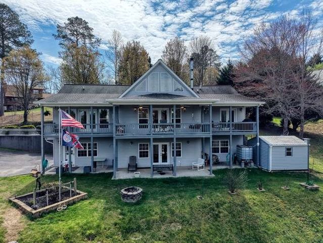 228 Brookhaven Drive, Blairsville, GA 30512