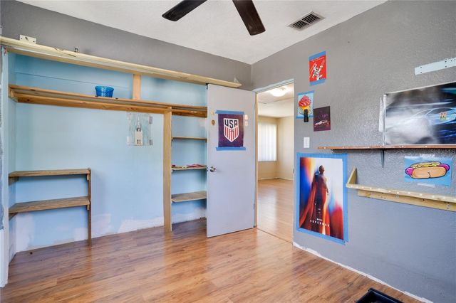 701 61ST AVENUE NE, St Petersburg, FL 33703