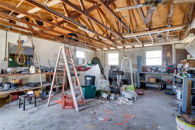 701 61ST AVENUE NE, St Petersburg, FL 33703