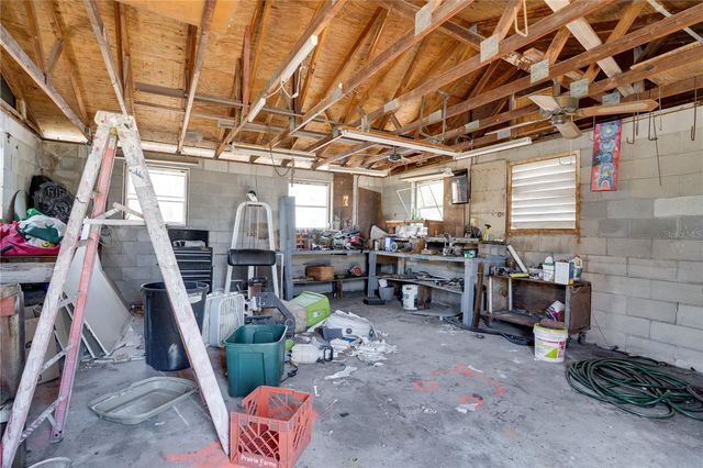 701 61ST AVENUE NE, St Petersburg, FL 33703