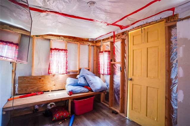 701 61ST AVENUE NE, St Petersburg, FL 33703