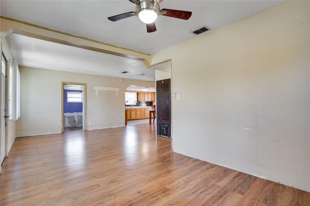 701 61ST AVENUE NE, St Petersburg, FL 33703