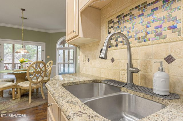 3744 Whitworth Drive, Knoxville, TN 37938