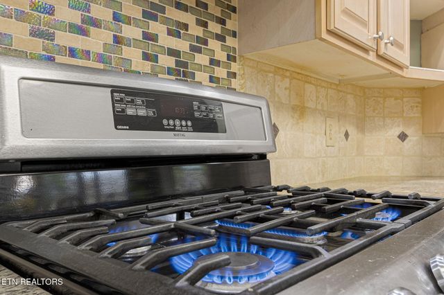 3744 Whitworth Drive, Knoxville, TN 37938