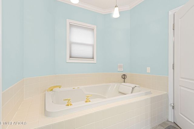 3744 Whitworth Drive, Knoxville, TN 37938