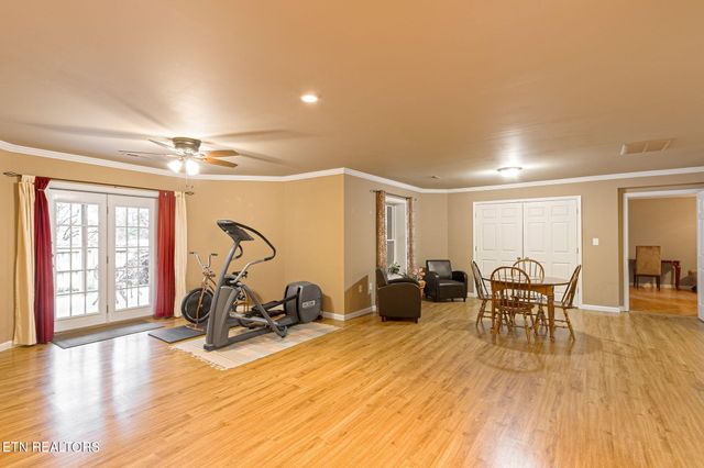 3744 Whitworth Drive, Knoxville, TN 37938