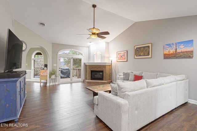 3744 Whitworth Drive, Knoxville, TN 37938