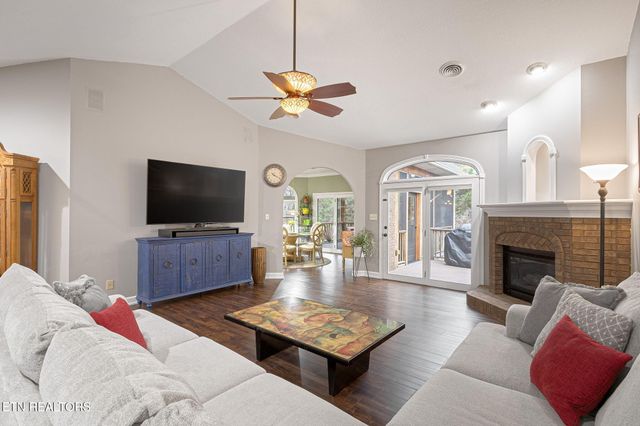 3744 Whitworth Drive, Knoxville, TN 37938