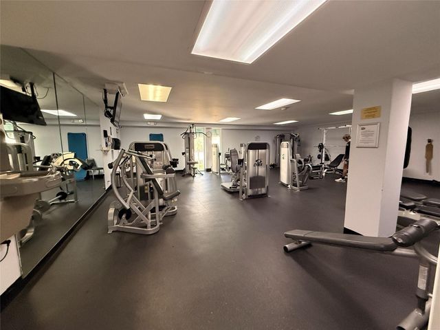 101 Briny Avenue 1006, Pompano Beach, FL 33062