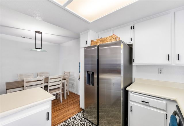 3573 W Greentree Cir C, Anaheim, CA 92804