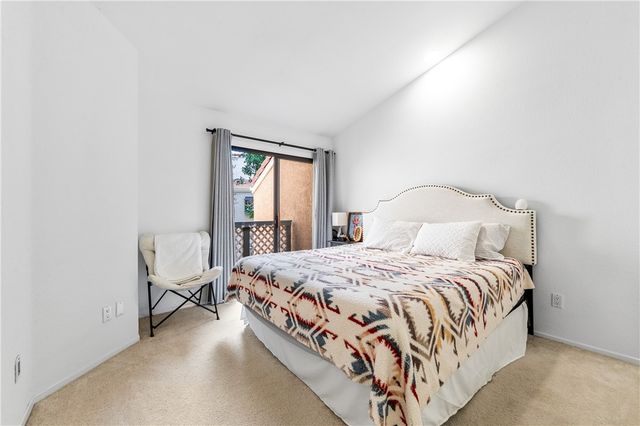 3573 W Greentree Cir C, Anaheim, CA 92804