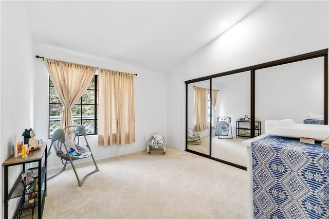 3573 W Greentree Cir C, Anaheim, CA 92804