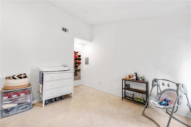 3573 W Greentree Cir C, Anaheim, CA 92804