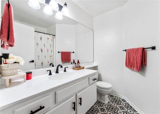 3573 W Greentree Cir C, Anaheim, CA 92804