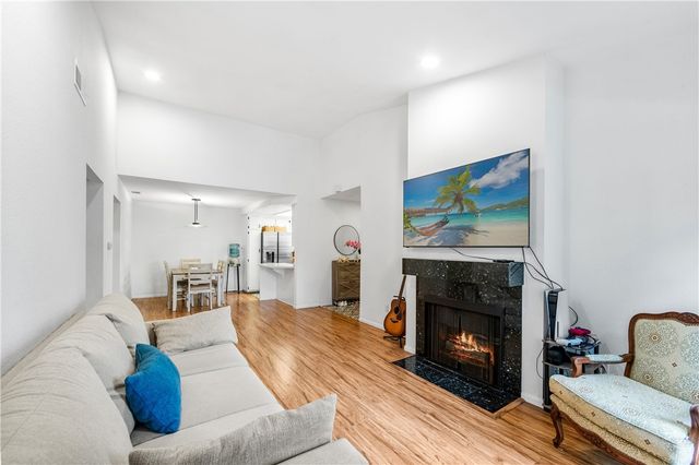 3573 W Greentree Cir C, Anaheim, CA 92804