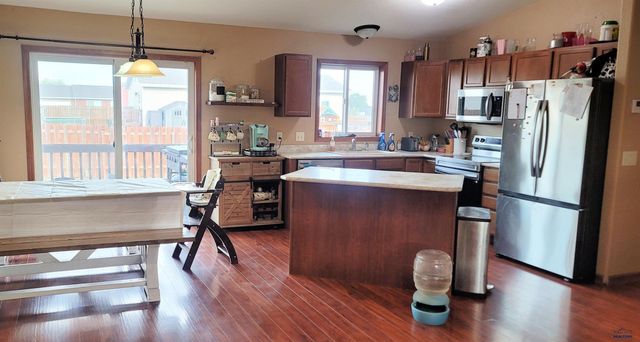 108 MAXWELL DR, Box Elder, SD 57719