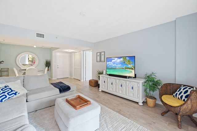 520 SE 5th Avenue 2202, Fort Lauderdale, FL 33301