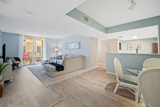 520 SE 5th Avenue 2202, Fort Lauderdale, FL 33301