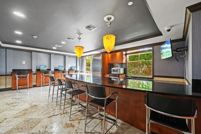 520 SE 5th Avenue 2202, Fort Lauderdale, FL 33301