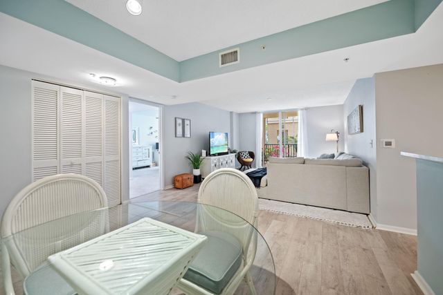 520 SE 5th Avenue 2202, Fort Lauderdale, FL 33301