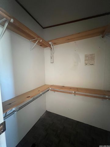 370 County Road 347, Hondo, TX 78861