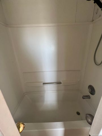 370 County Road 347, Hondo, TX 78861