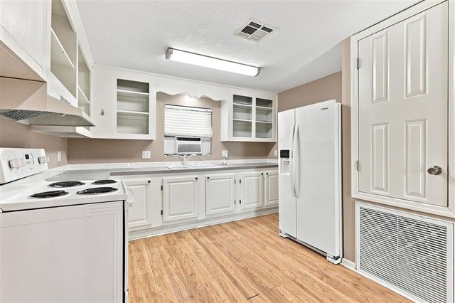 2618 Dietz Street, Lake Charles, LA 70601