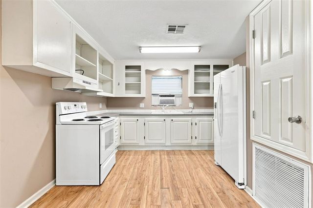 2618 Dietz Street, Lake Charles, LA 70601