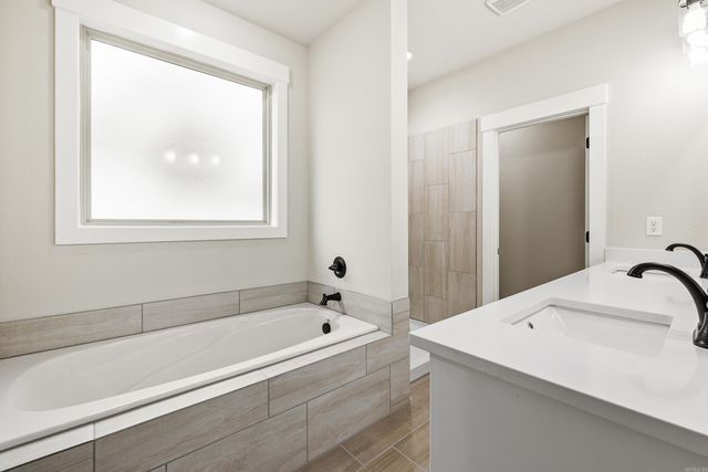 10376 Narrows, Benton, AR 72019