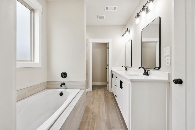 10376 Narrows, Benton, AR 72019