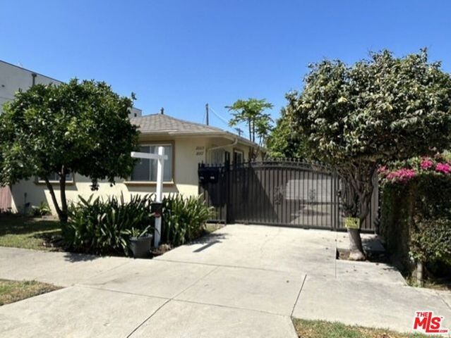 2005 Federal Avenue 2007, Los Angeles, CA 90025